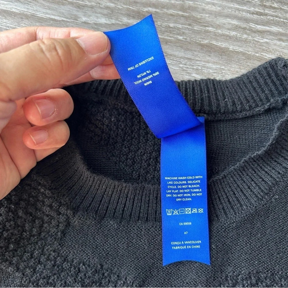 Kit  & Ace Black Textured Merino Wool Pullover Sweater - Picture 4 of 15